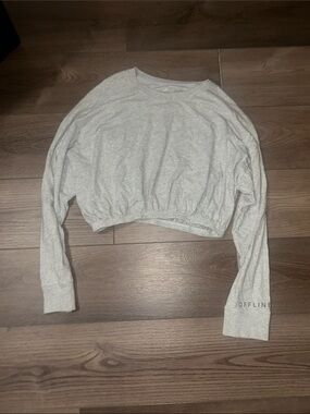 Cropped Long-Sleeve Top in Light Gray - Women's